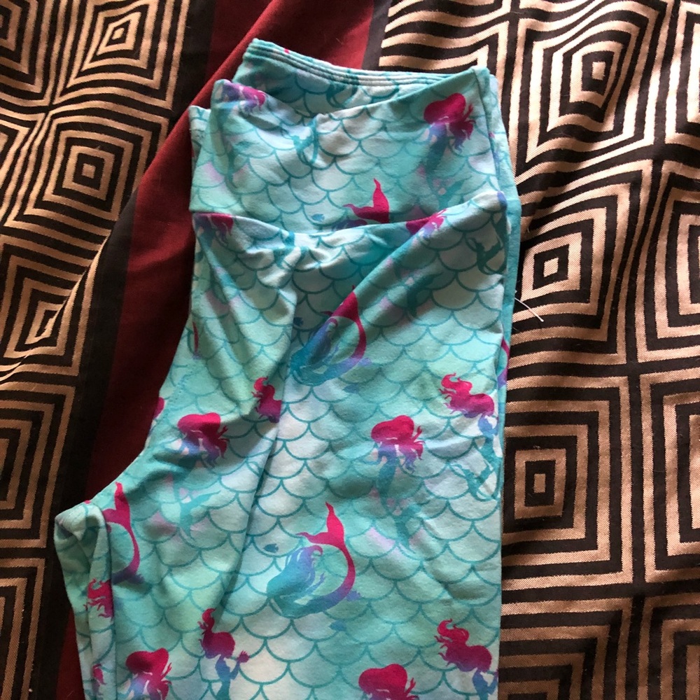 Charlie’s Project mermaid OS leggings